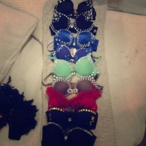 34B Victoria secret bras!